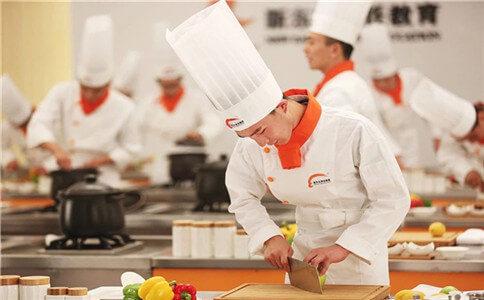 新东方厨师培训速成班，新东方厨师学校速成