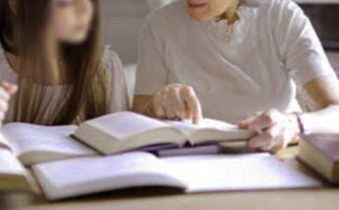 大学生入学教育总结范文1500字_大一自我介绍1500字范文_大学生入学教育内容与意义